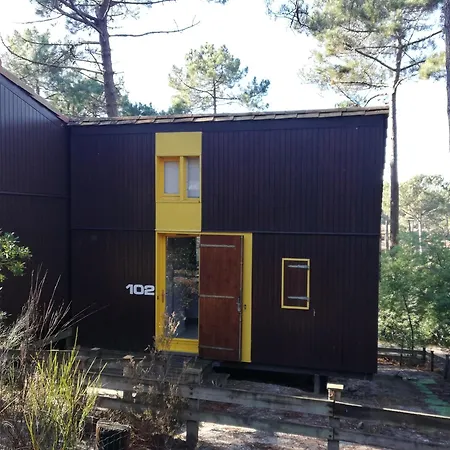 Dans Les Pins Dağ evi *